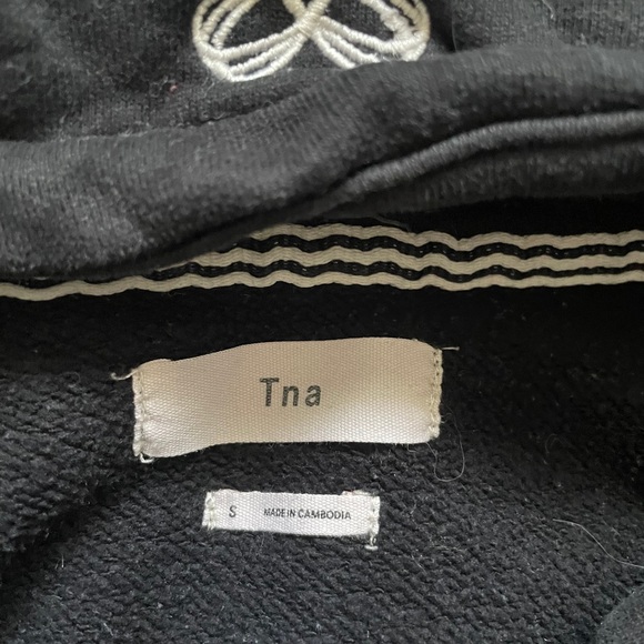 Thick zip up hoodie from aritzia - Picture 2 of 4